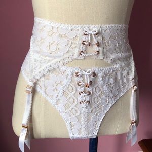 NWT Daisy agent Provocateur brief